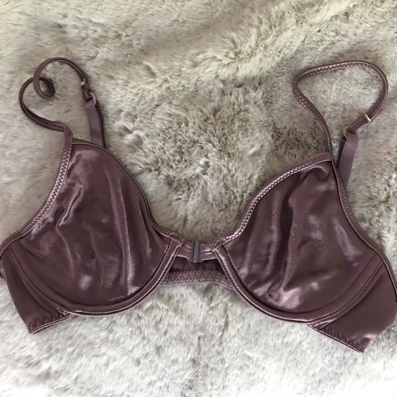 VNT Second‎ Skin Victoria’s Secret Bra